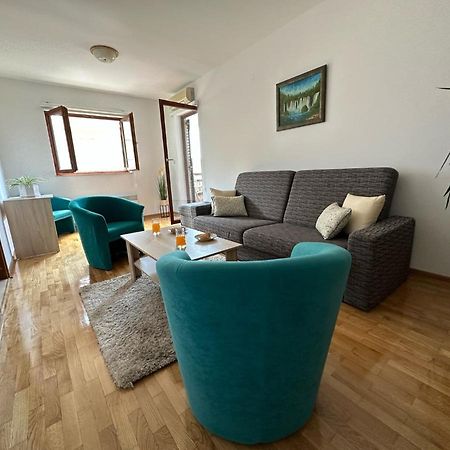 Family Apartment Макарска Экстерьер фото