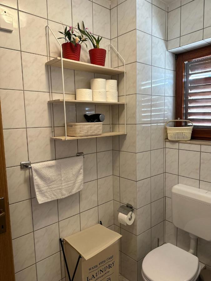 Family Apartment Макарска Экстерьер фото